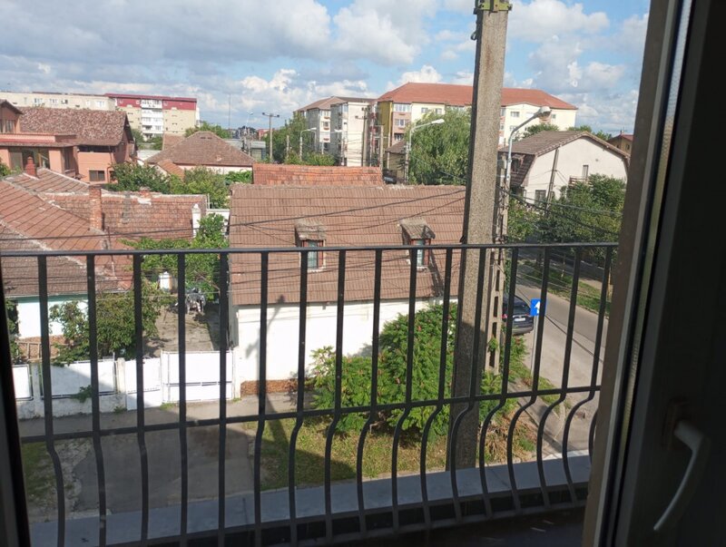 Pensiune de vanzare cu 15 camere cu baie proprie, suprafata utila 550 mp