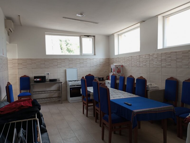 Pensiune de vanzare cu 15 camere cu baie proprie, suprafata utila 550 mp